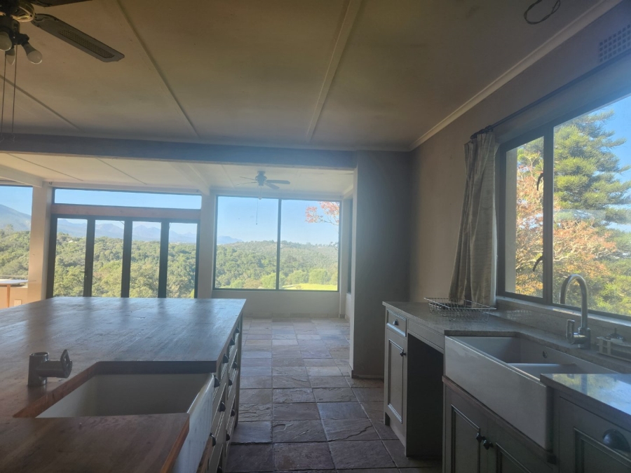 3 Bedroom Property for Sale in Hoekwil Western Cape